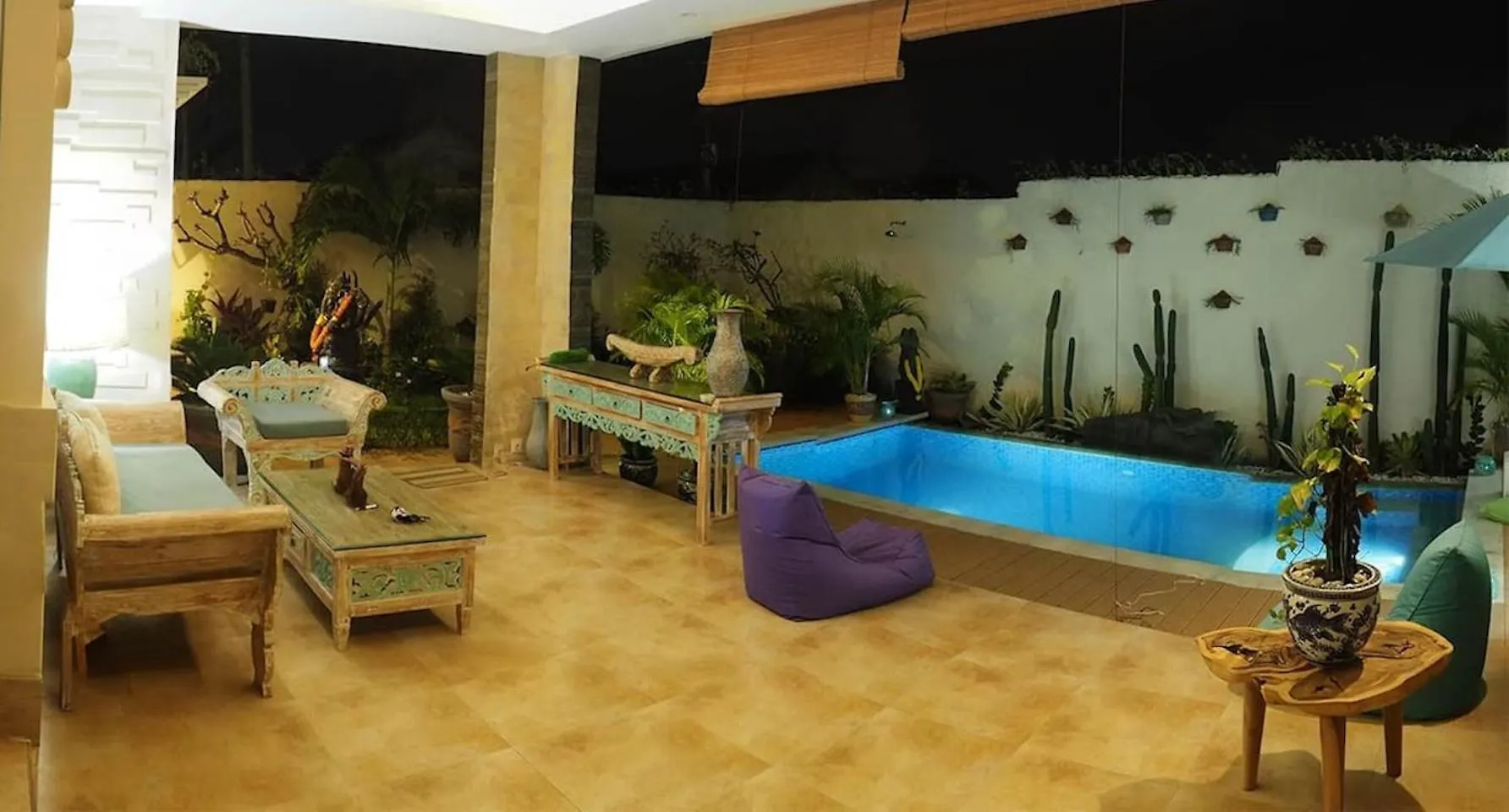 Villa Naga, Pool, Kitchen, Terace And Garden Kerobokan