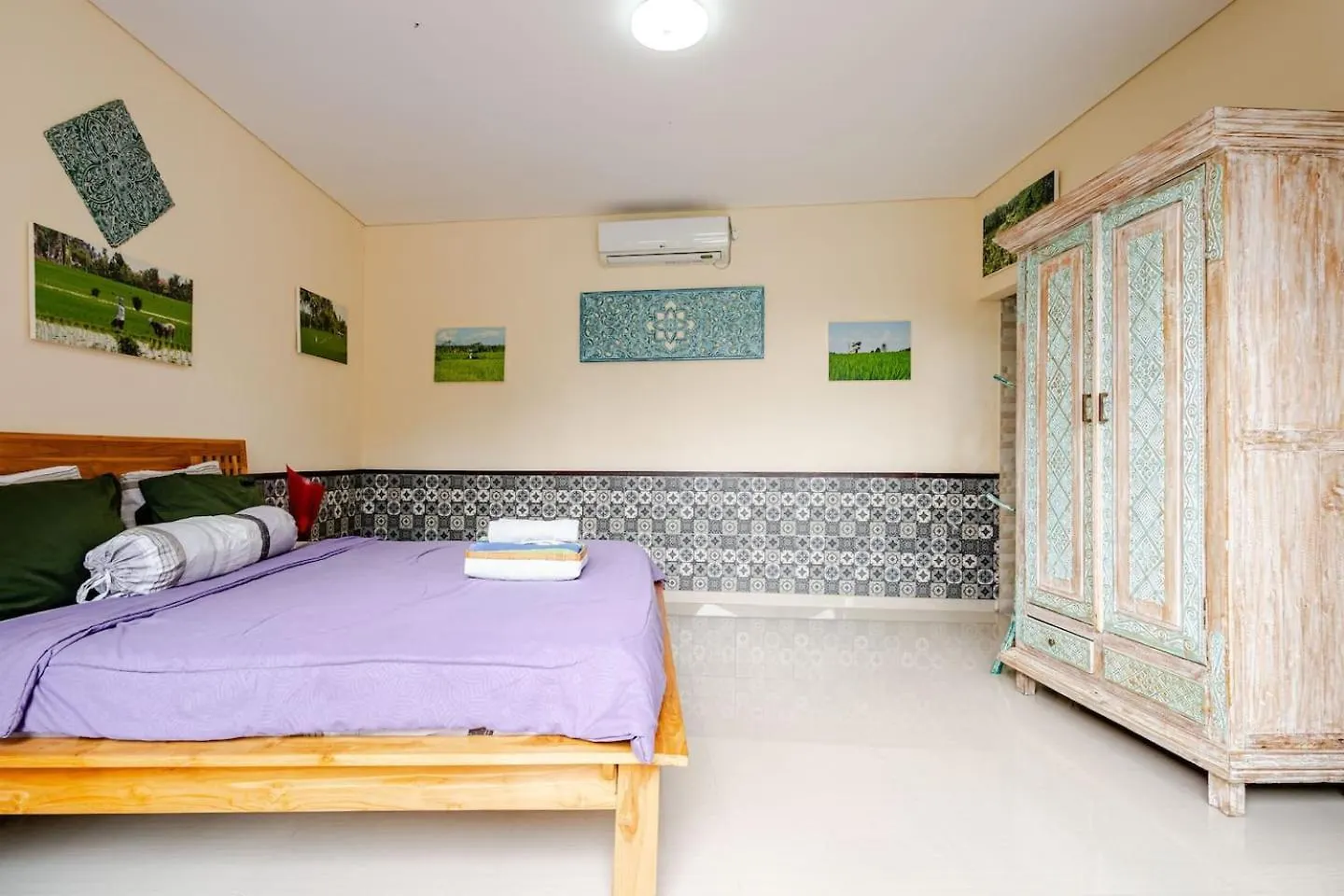 Villa Naga, Pool, Kitchen, Terace And Garden Kerobokan