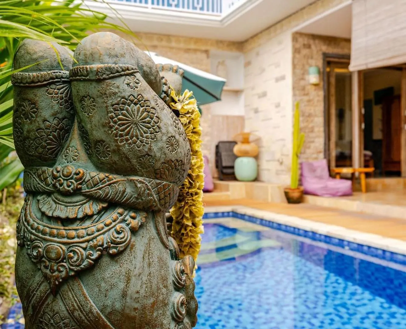 Villa Naga, Pool, Kitchen, Terace And Garden Kerobokan